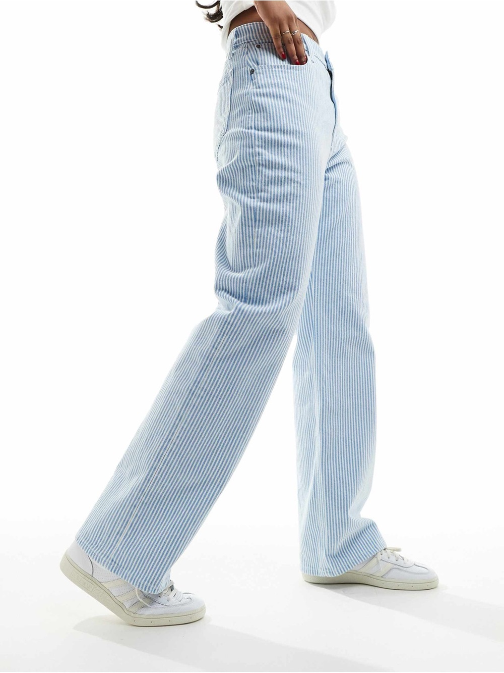 Abercrombie & Fitch 90s relaxed fit jean in blue and white stripe